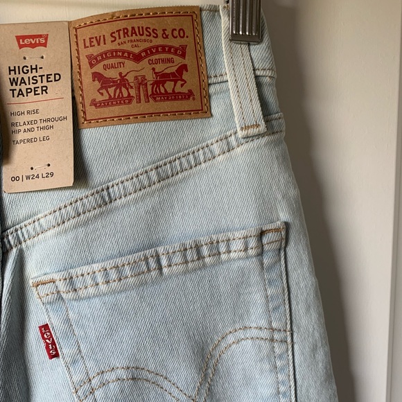 SALE! ⭐️ Levi’s High Waisted tapered leg jean light vintage - Picture 11 of 13